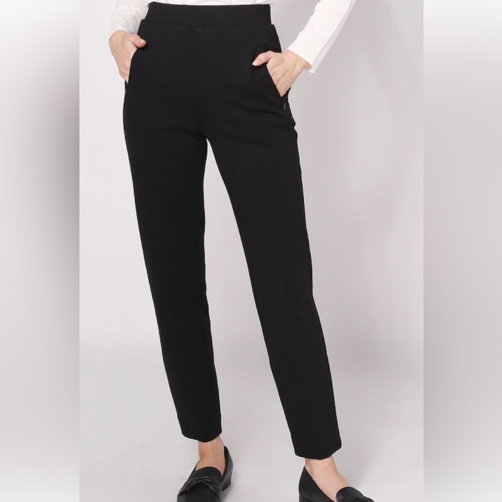 Ankle Pants Worthington Black with zipper front pocket. Size 6